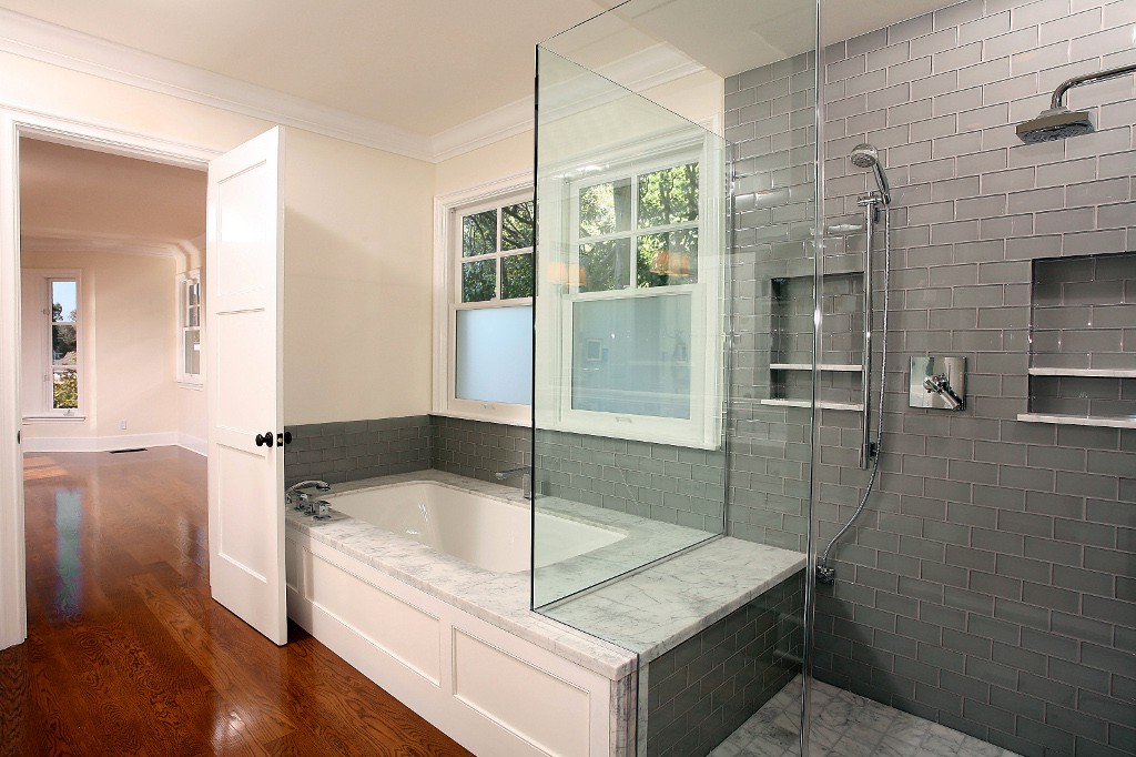 glenbarr-master-bathroom-1_4732189913_o