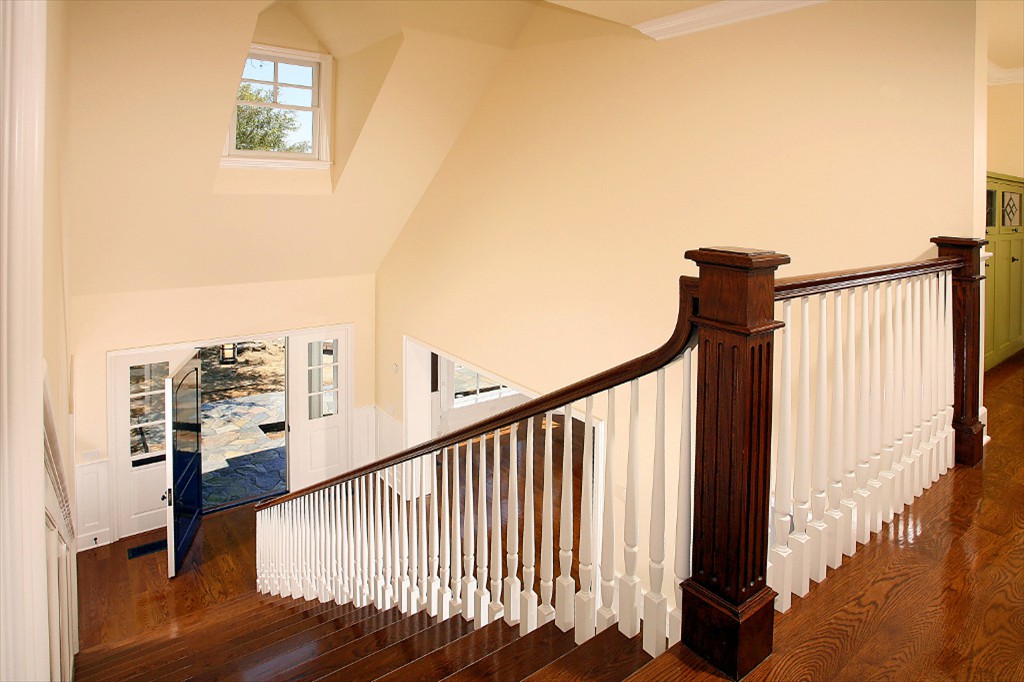 glenbarr-upper-foyer_4732193971_o