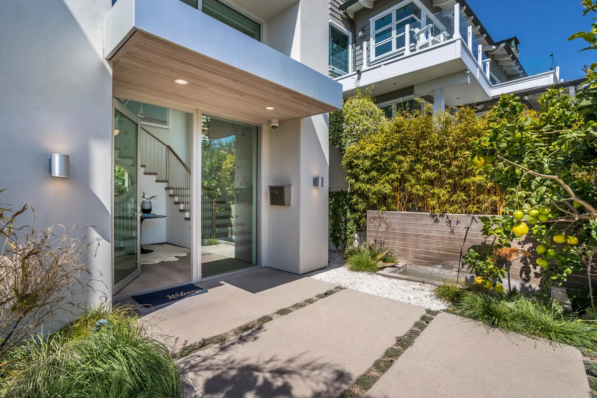 2240-monterey-blvd-hermosa-beach-ca-c